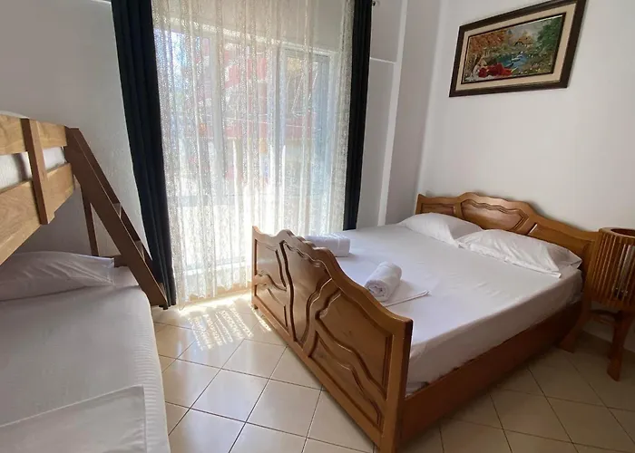 Rosy House - Comode House Near The Апартаменты