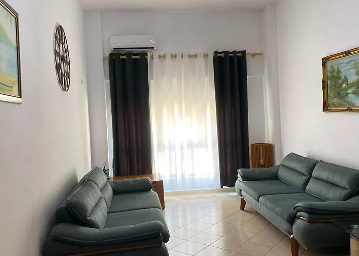 Rosy House - Comode House Near The Апартаменты *