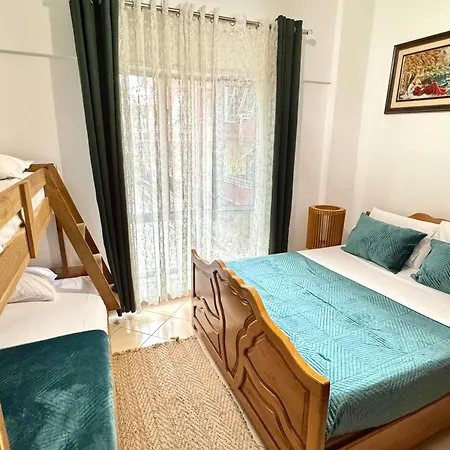 公寓 Rosy House - Comode House Near The 格勒姆