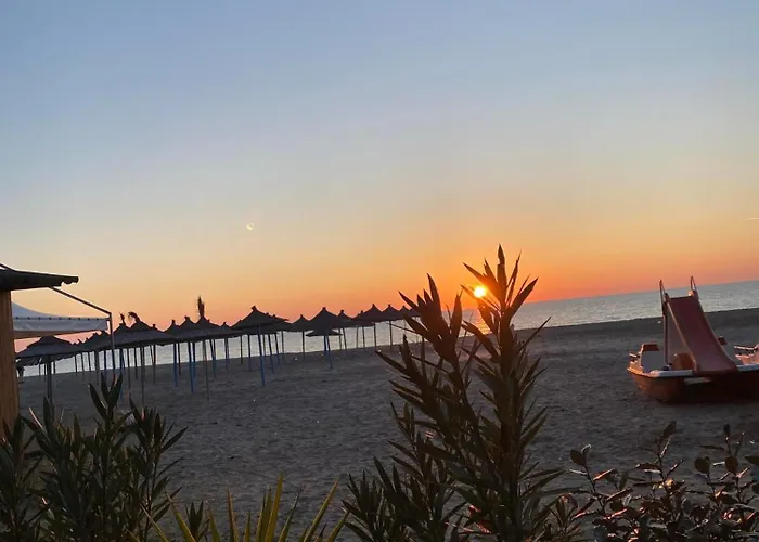 アパート Rosy House - Comode House Near The *