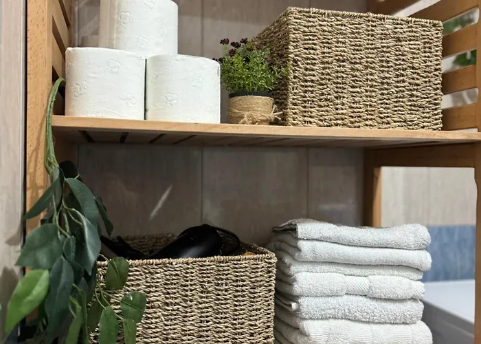 Rosy House - Comode House Near The *