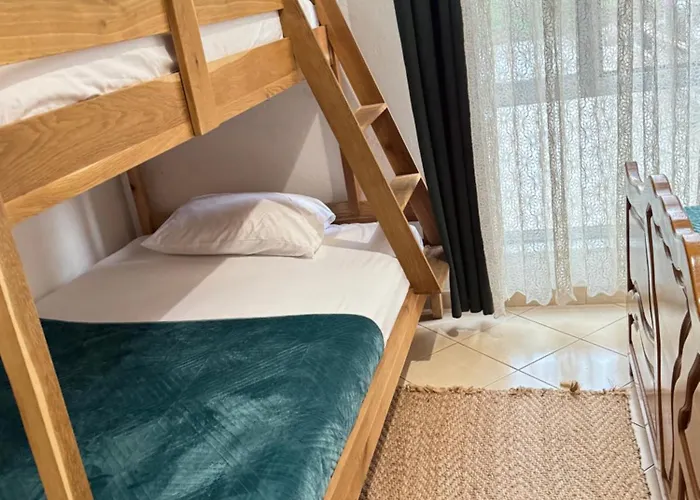 Rosy House - Comode House Near The アパート ゴーレム