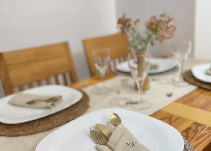 Rosy House - Comode House Near The ゴーレム