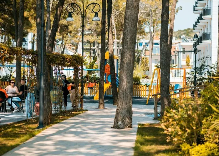 Rosy House - Comode House Near The ゴーレム